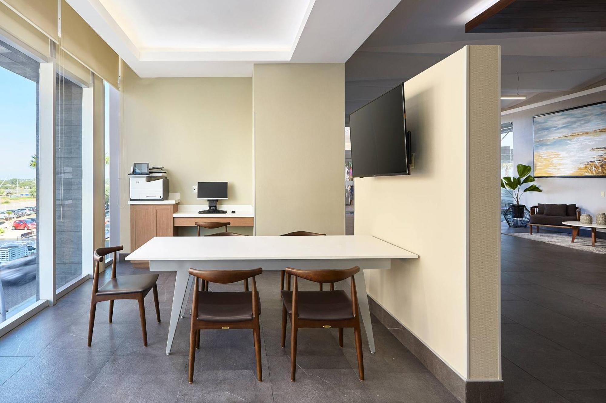Fairfield Inn & Suites Silao Guanajuato Airport エクステリア 写真