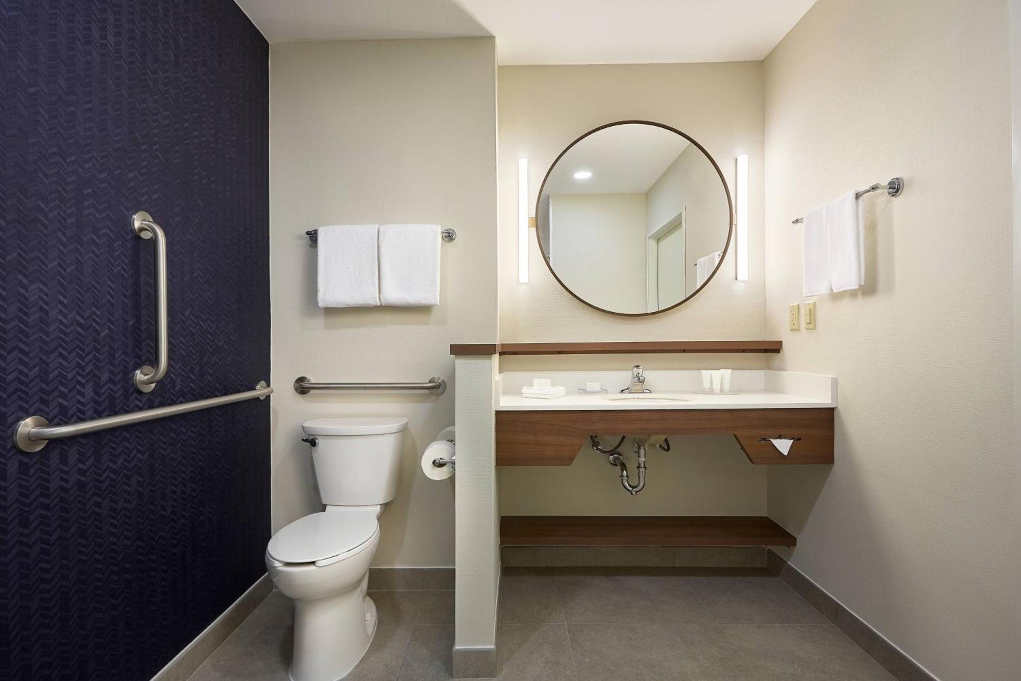 Fairfield Inn & Suites Silao Guanajuato Airport エクステリア 写真