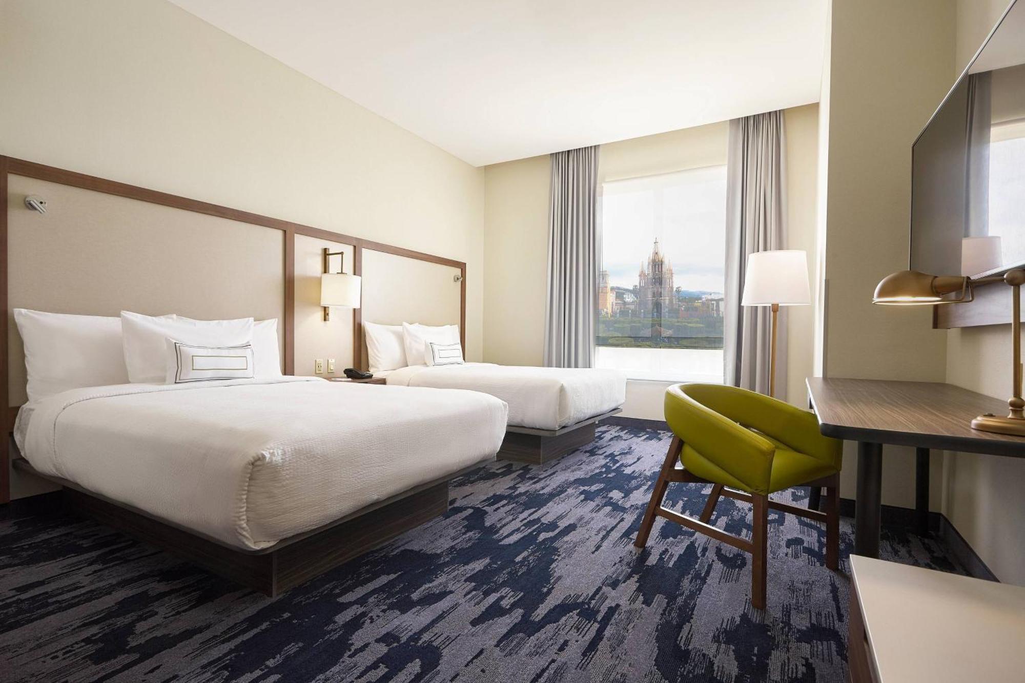 Fairfield Inn & Suites Silao Guanajuato Airport エクステリア 写真