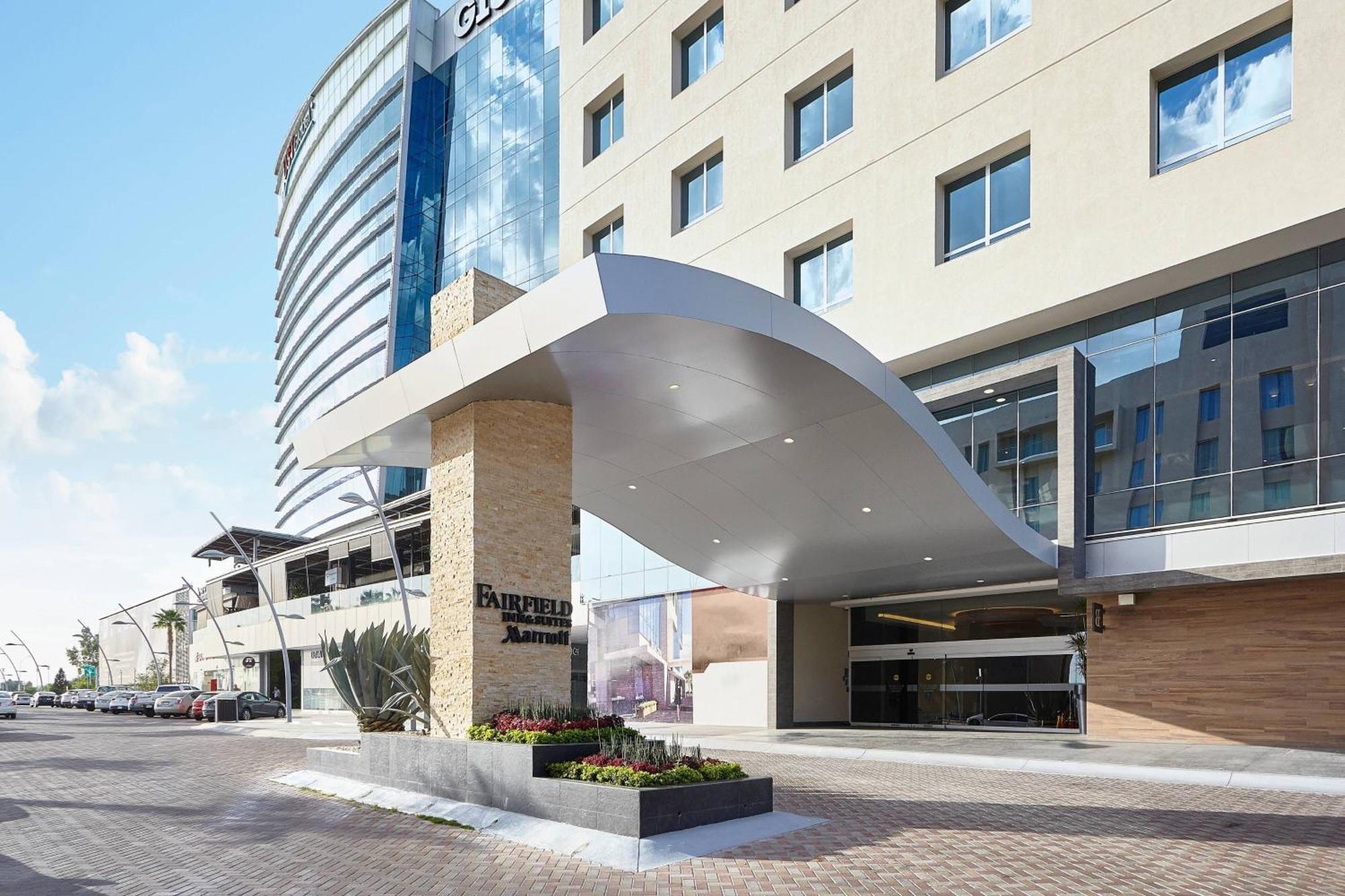 Fairfield Inn & Suites Silao Guanajuato Airport エクステリア 写真